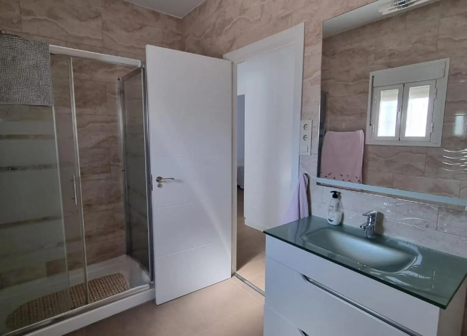 Apartamento De Lujo En Playa De Regla 치피오나 0*,  스페인